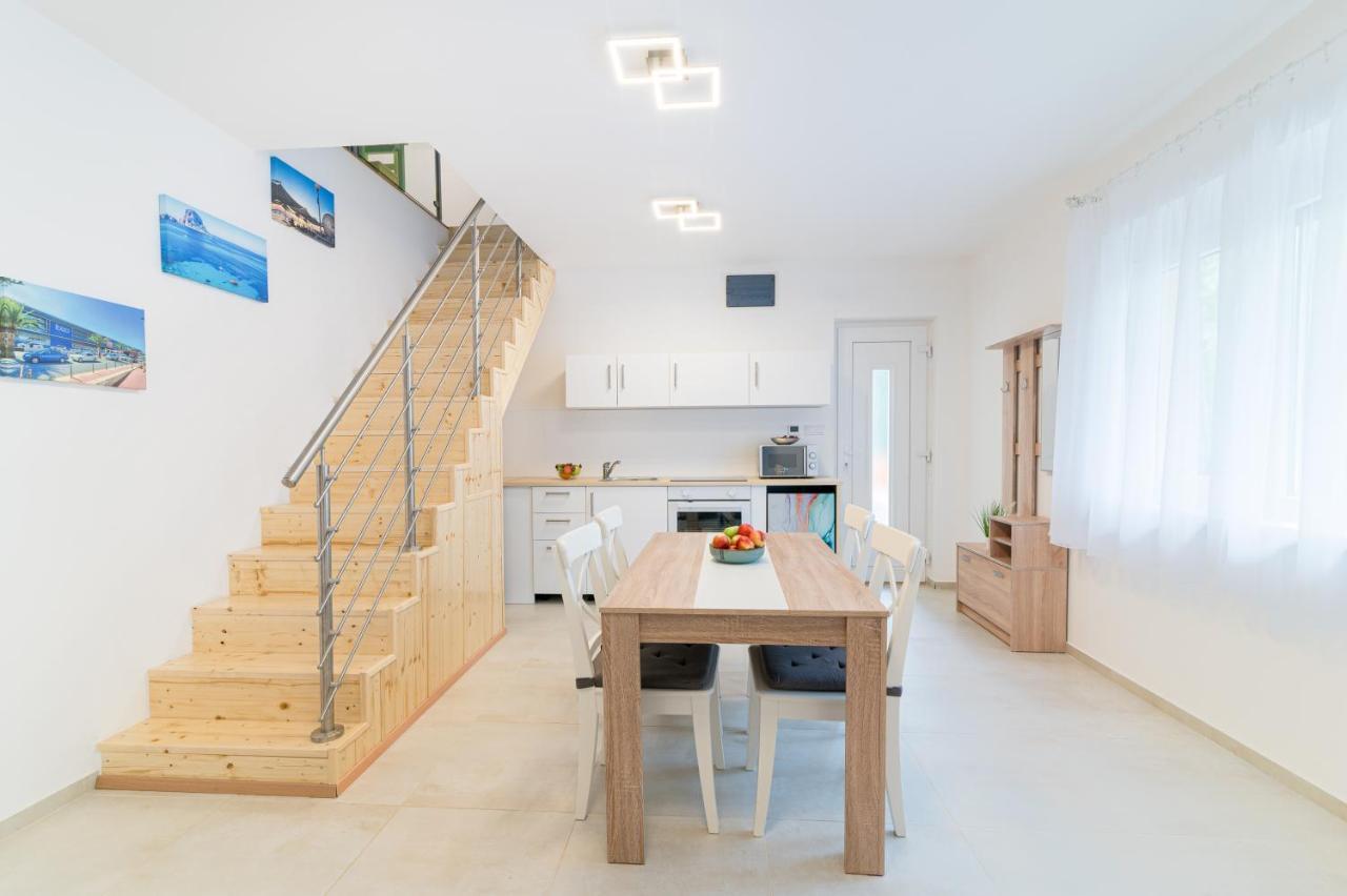 Eternity Apartmanhaz Keszthely Exterior photo